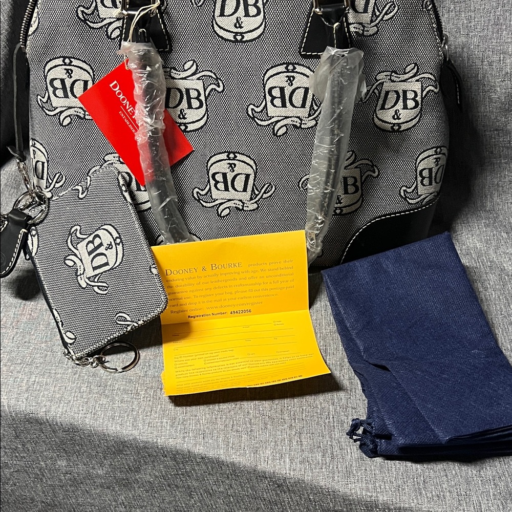 NWT Dooney & Bourke Dome Black and Gray Satchel with wristlet and keyring - Picture 12 of 14